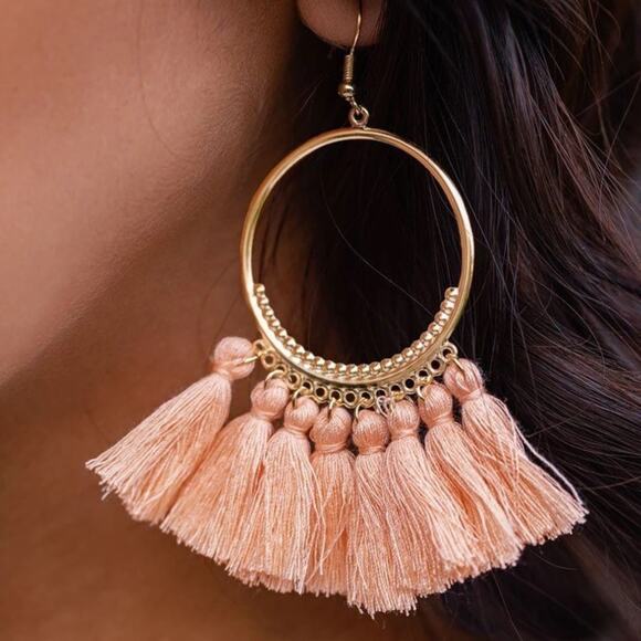 Francesca's Boho Blush Pink Tassel Earrings Gold Chic Bohemian Glam - Picture 2 of 6